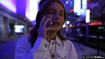 Adolescente Danni dominada por pau negro enorme no interracial