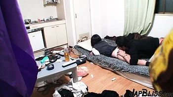JapBliss трахает горячую японку-любительницу в HD