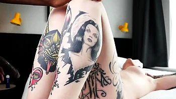 Bibibratx Devours BBC Dick & Cumshot