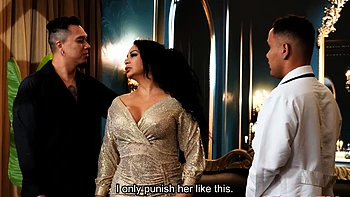 Esclava sexual Gali Diva gangbang perrito