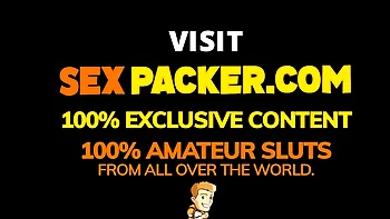 Jeune latina petite baisée anal en levrette