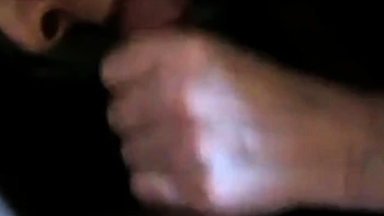 Mature danoise baise à la main et suce