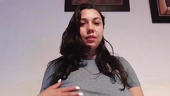 Большие сиськи любительница брюнетка соло