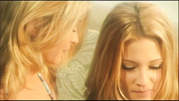 Jessica Drake & Monique Alexander Gesichtsabspritzen