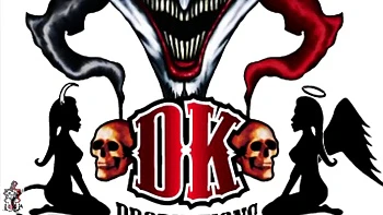 Dylan suce la chatte d'une bombe aux gros seins