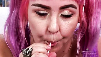 Siren solo mit Toys und nasser Fotze