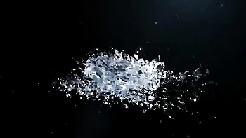 Verspielte Claudia Macc pisst in Muschi