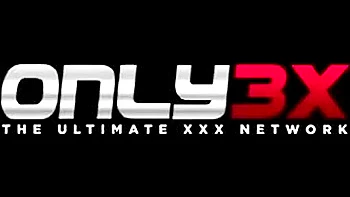 Redhead Lesbians Alex Chance & Karlee Grey Masturbate