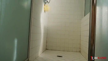 Чёрный хуй трахает жопу в каждой комнате