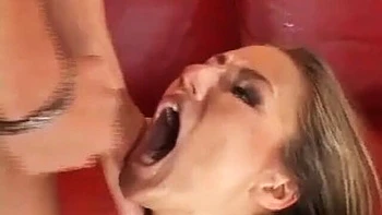 Трахай мою жену: анальный куколд с MILF и горячими женами втроём