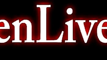 Maggie Green aux gros seins se branle en public