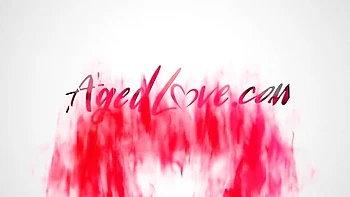 Mature blonde lèche chatte et baise avec grosse bite