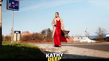 Kathy blonde pulpeuse, pickup de MILF en rue