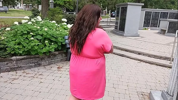 Homemade amature outdoors. Rad Brad Milf gets pussy fucked and throats cock part 1