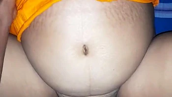 Letzte Nacht meine behaarte indische Frau gefickt