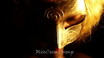 Блондинка MILF сосет и глотает в POV