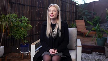 Cristal Belohnt nach Striptease mit Riesentitten