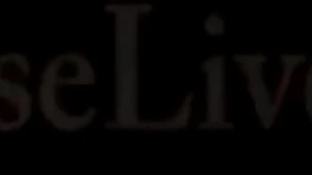 Charlee Chase, première fois lesbienne en lingerie sexy