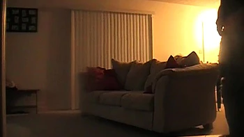 Brune amateure baisée fort avec une pipe hardcore