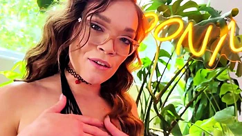 Katie Kush no resiste la polla gorda