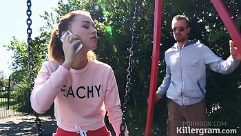 Misha Cross, ado poilue, suce et baise une grosse grosse bite