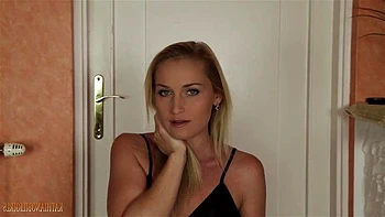 Amateur mit fetten Titten reitet deepthroat