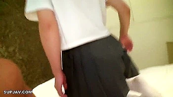 Chica asiática teen follada con creampie en POV