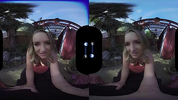 Cali en VR : pipe, levrette et cowgirl double pénétration