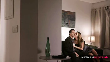 Ally Breelsen sodomisée et suce Rico la star du porno