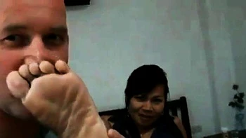 Острые тайские ноги крупным планом для азиатского фетиша