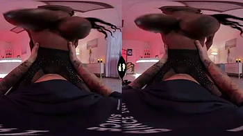 Эбони MILF в VR: минет, наездница и догги