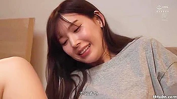 Jav sem censura: adolescente asiática Tsumugi A