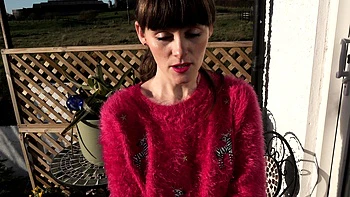 Morena europeia gostosa solo softcore no Natal