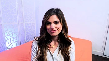 Horny Nicole Raes Treatment Ends In Squirting