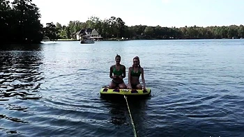 Дженни Блайг лесбийская любительница на улице