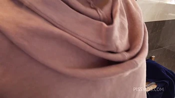 Amanda Clarke quer que eu urine no rosto dela