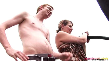 Аматорский кастинг с групповой еблей, сосками и позами догги, наездница