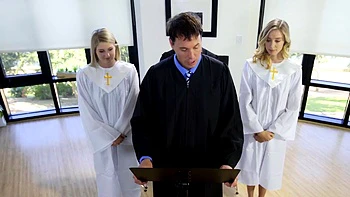 La pecadora Haley Reed disfruta del follar duro a escondidas