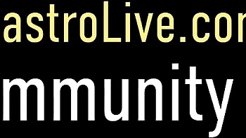 Gia Love et Sara Jay à grosses tits baisent en trio avec cubaine