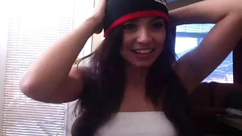 JosieAnn Latina Milf Webcam-Show