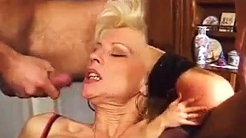 Ева Делаж делает глубокий минет, блондинка из Франции