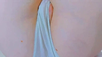 Virgem novinha fodida e mexida, buceta rosa apertada de perto