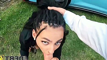 Rothaarige wird doppelt anal gefickt, Creampie und Fußjob