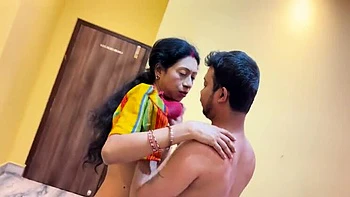 Desi Bhabhi fodida hardcore: buceta apertada e peitos com boquete