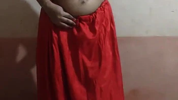 The Stepsister-in-law Of The Desi Chudakkad Village, Picked Up The Ghaghra And Got Ready To Chudwa Ne