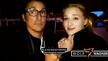 Конни Дакс трахается с большим членом, мастурбация и пальцы