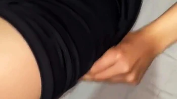 Estudiante pinay 18+ gimiendo en pussy mojada y peluda