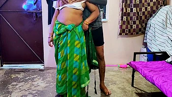 Desi Indische Stiefbrüder ficken Amateur-Milfs