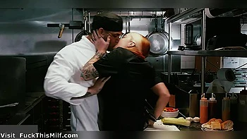 Cubbi Thompson baisée sauvage avec gros nichons et cul