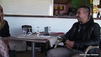 Профи жёстко трахает с минетами и наездницей